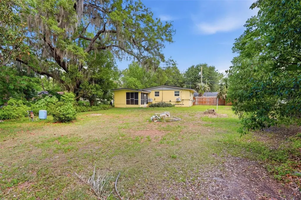 810 S Massachusetts Avenue Deland FL 32724