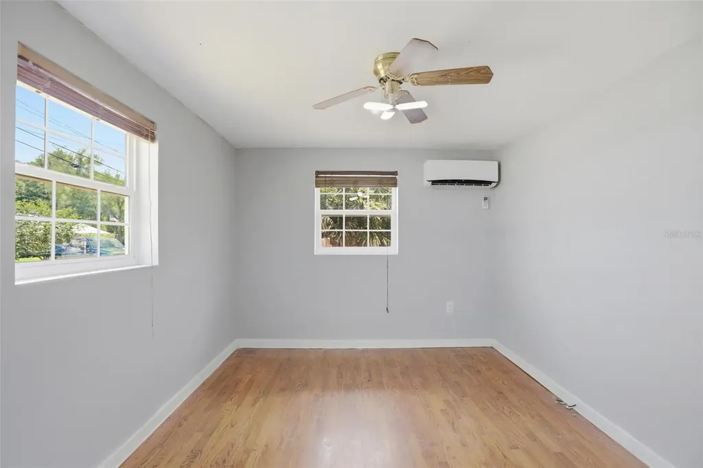 810 S Massachusetts Avenue Deland FL 32724