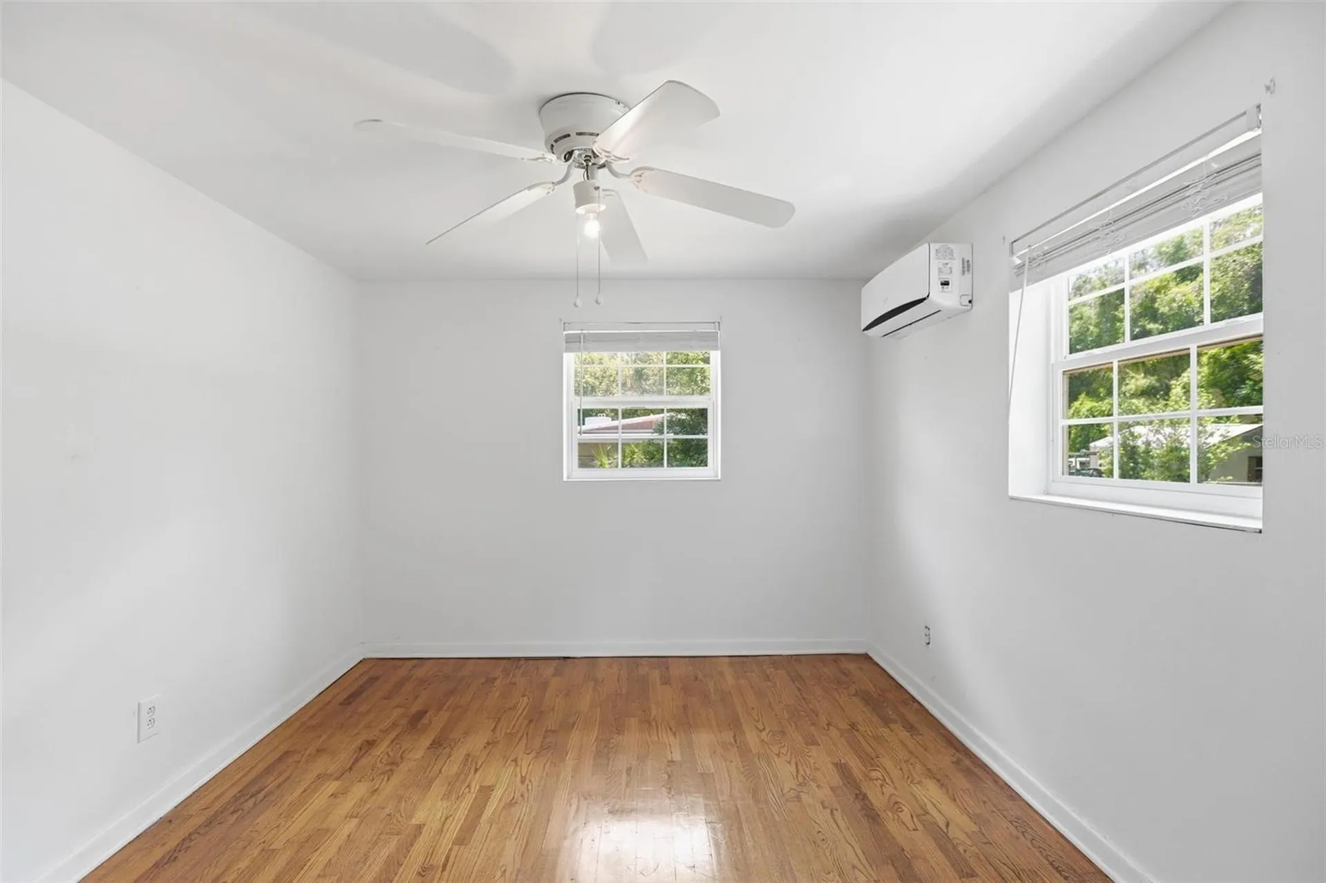 810 S Massachusetts Avenue Deland FL 32724