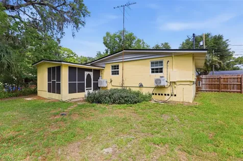 810 S Massachusetts Avenue Deland FL 32724