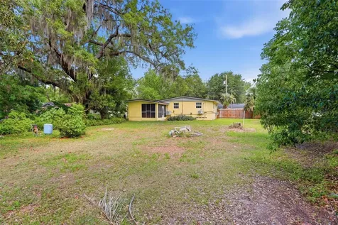 810 S Massachusetts Avenue Deland FL 32724