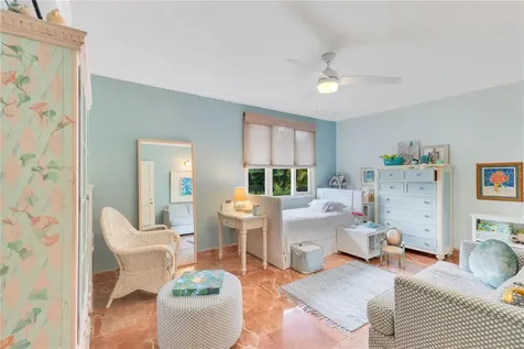 A2 Montebello Street Guaynabo PR 00969