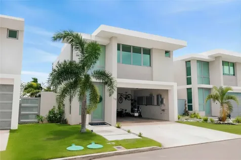 110 Central Park, Riviera Village Bayamon PR 00959