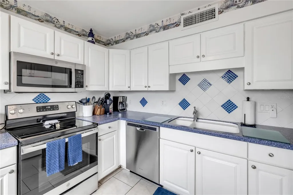 577 N Atlantic Avenue New Smyrna Beach FL 32169