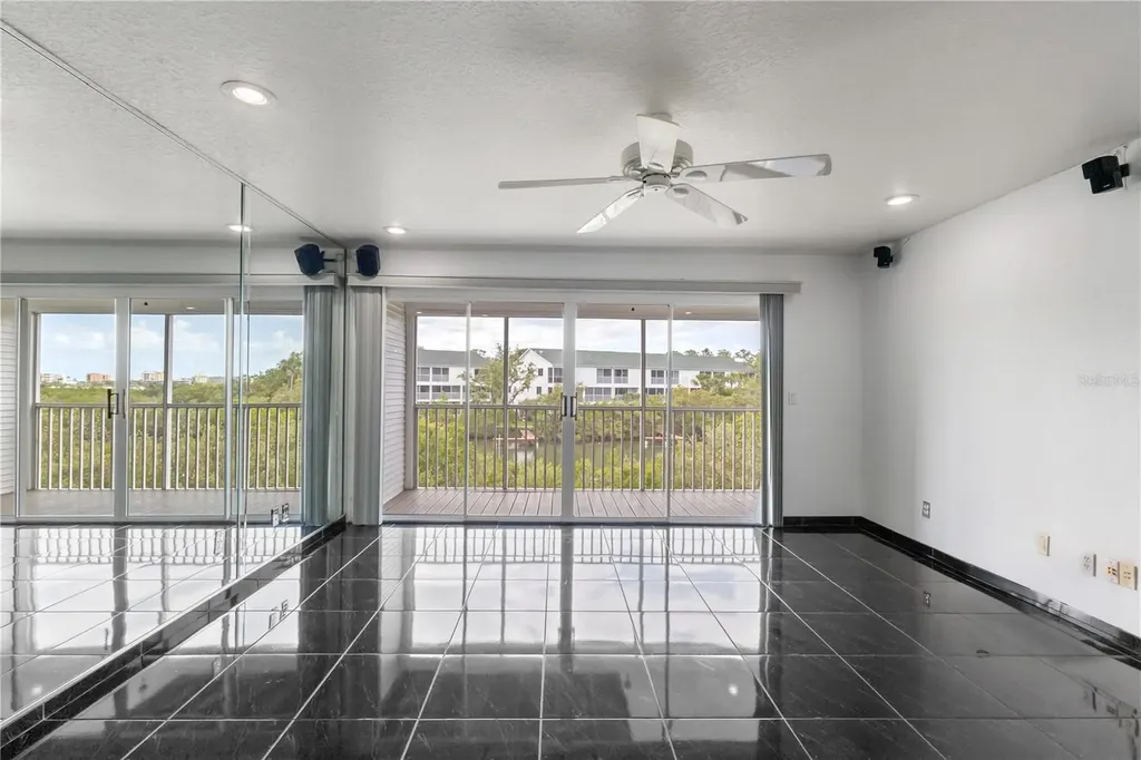14825 Seminole Trail Seminole FL 33776