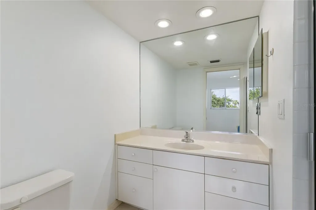 14825 Seminole Trail Seminole FL 33776