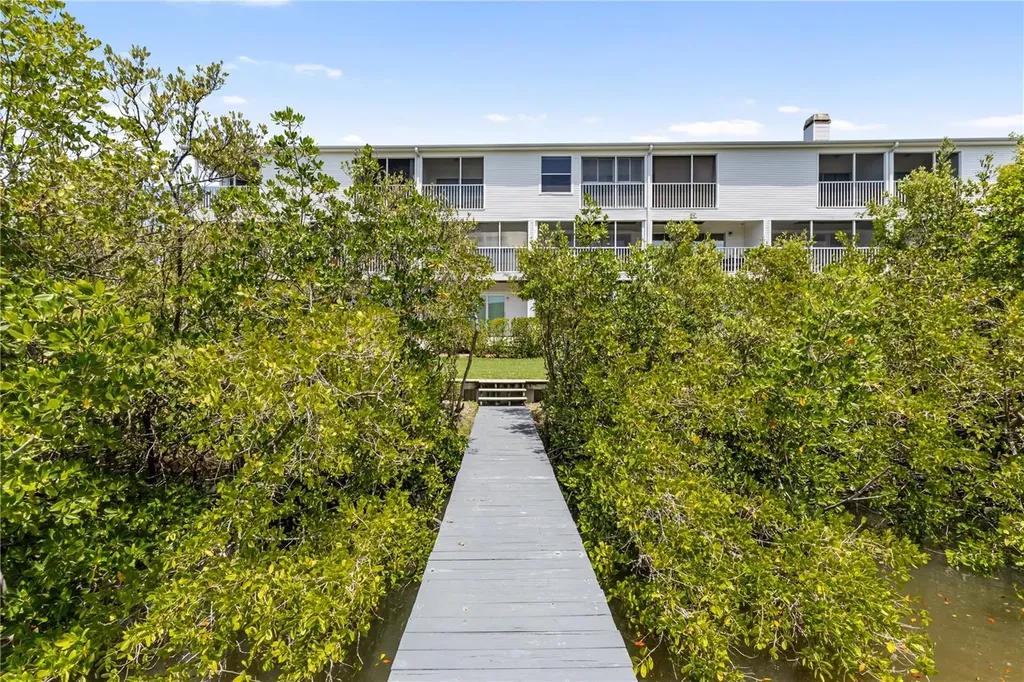 14825 Seminole Trail Seminole FL 33776