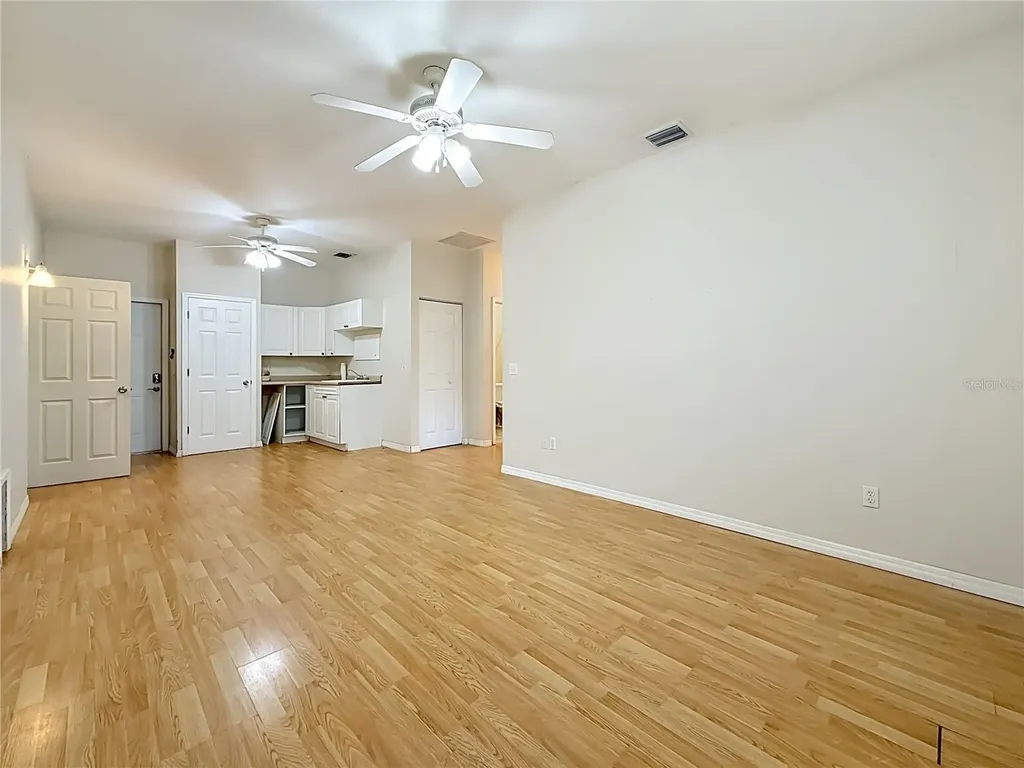1003 W Outbound Place Tampa FL 33612