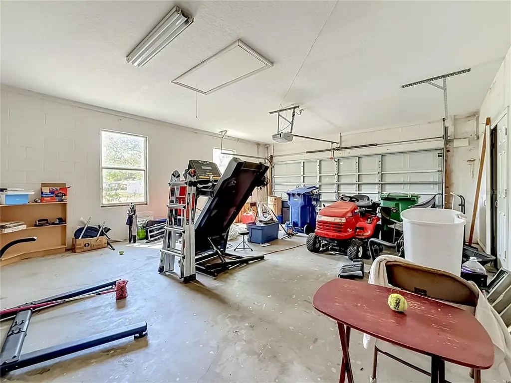 1003 W Outbound Place Tampa FL 33612