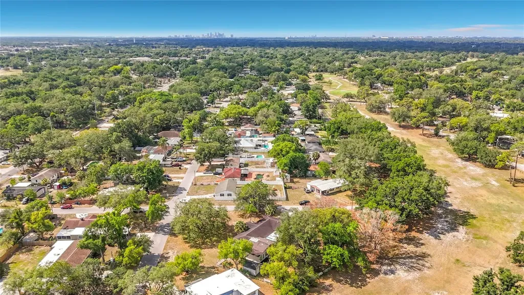 1003 W Outbound Place Tampa FL 33612