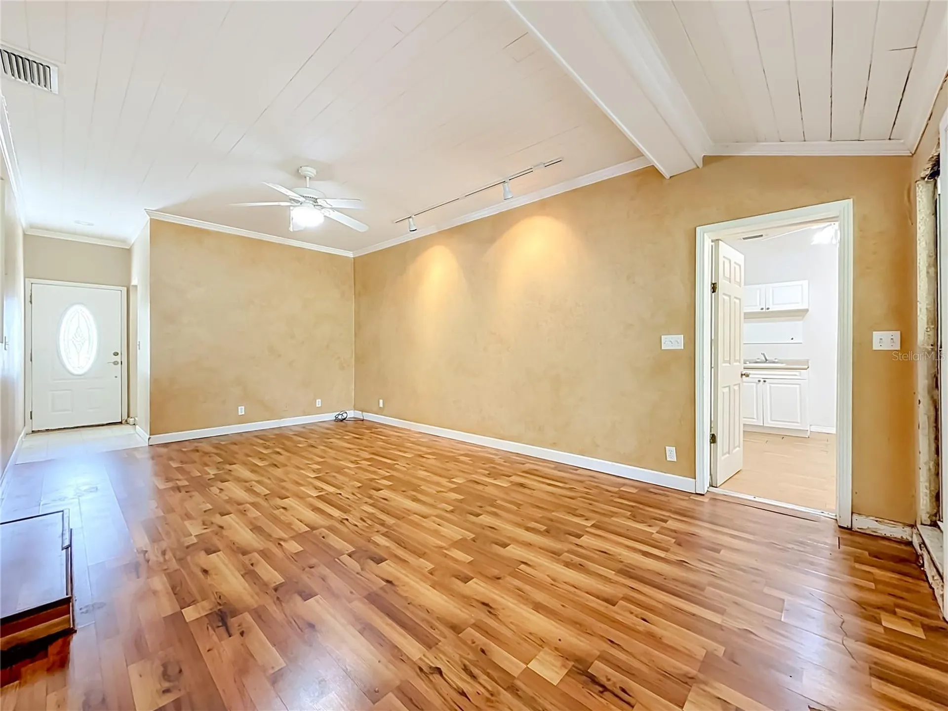1003 W Outbound Place Tampa FL 33612