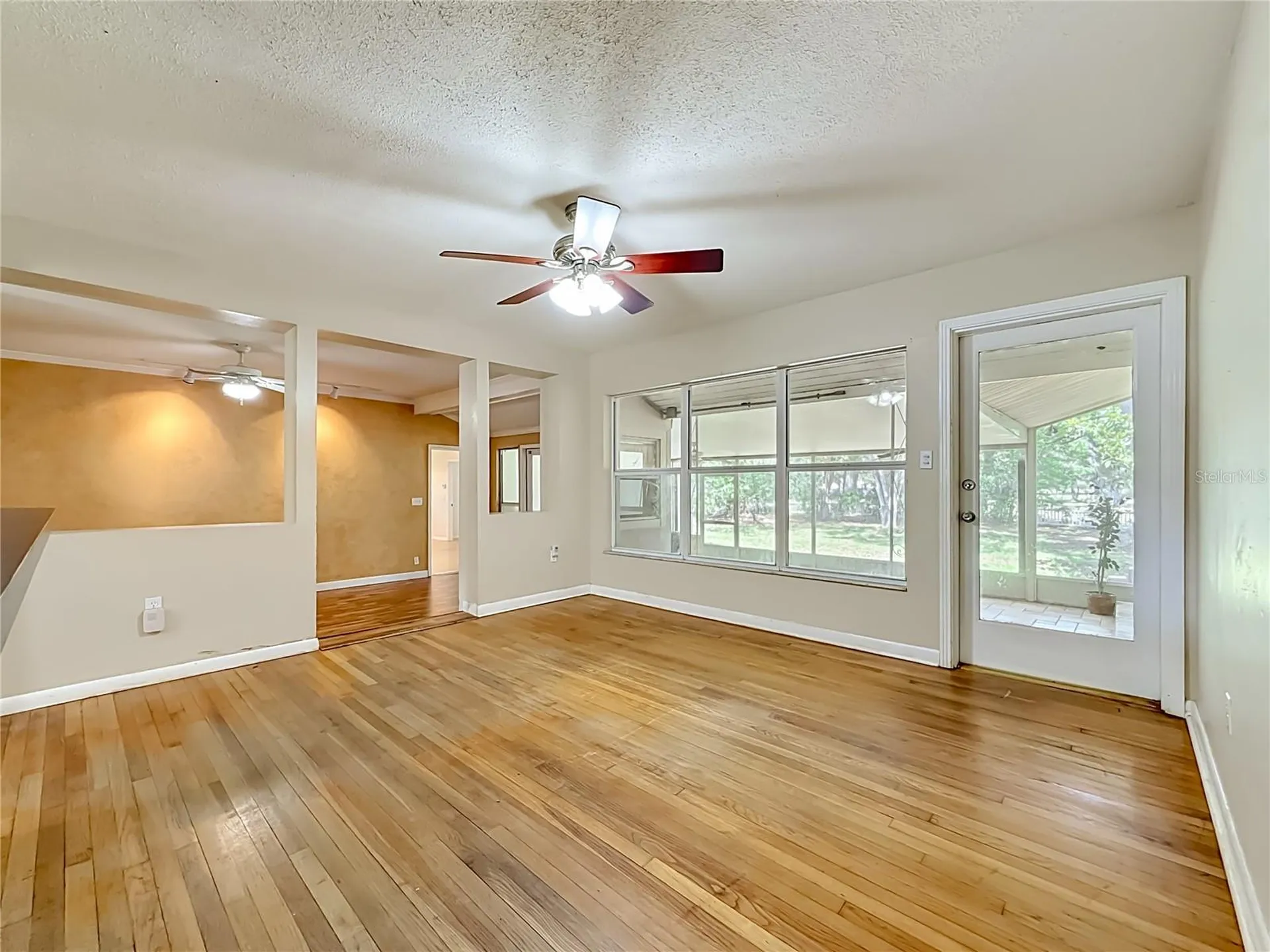 1003 W Outbound Place Tampa FL 33612