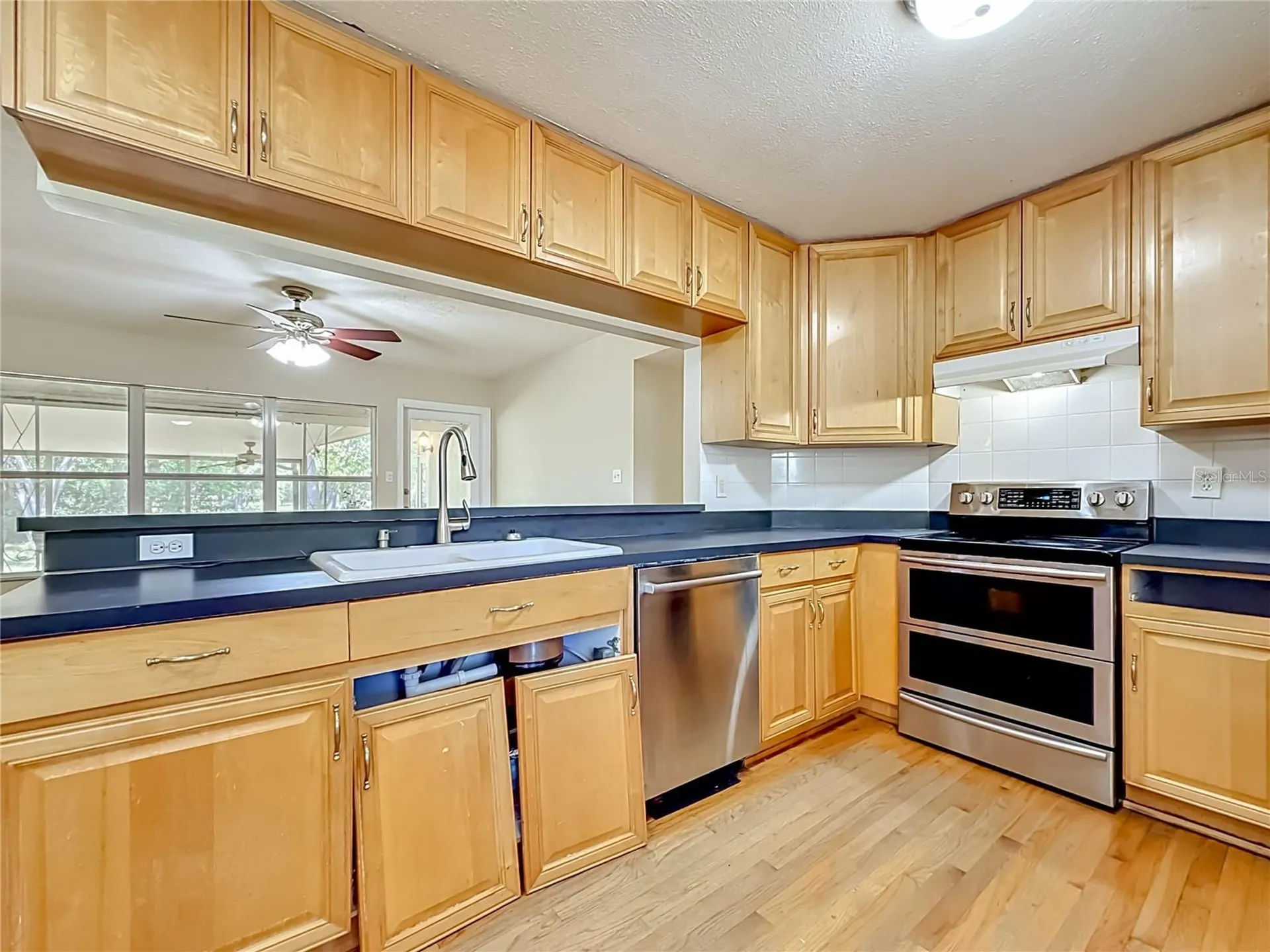 1003 W Outbound Place Tampa FL 33612