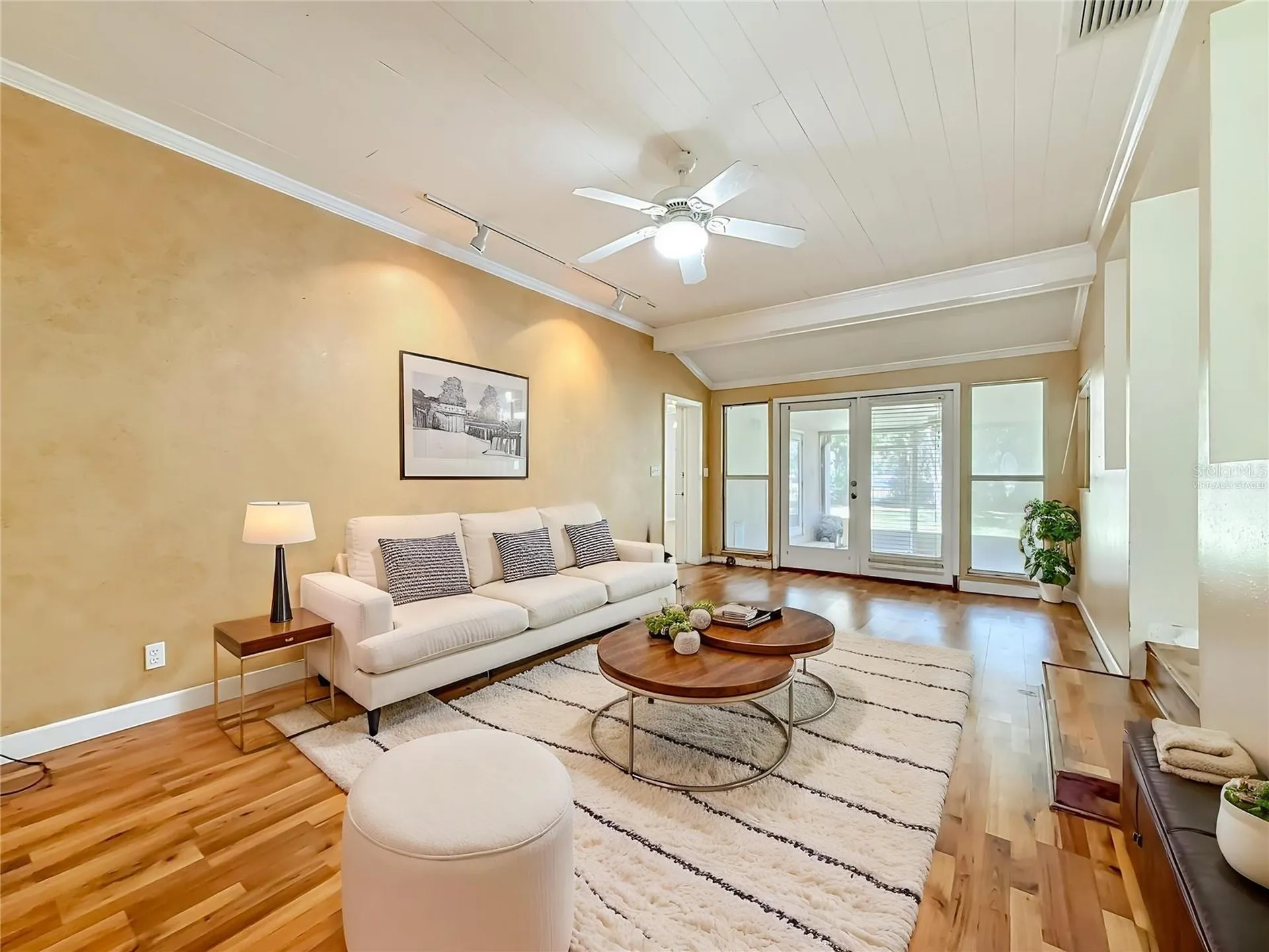 1003 W Outbound Place Tampa FL 33612