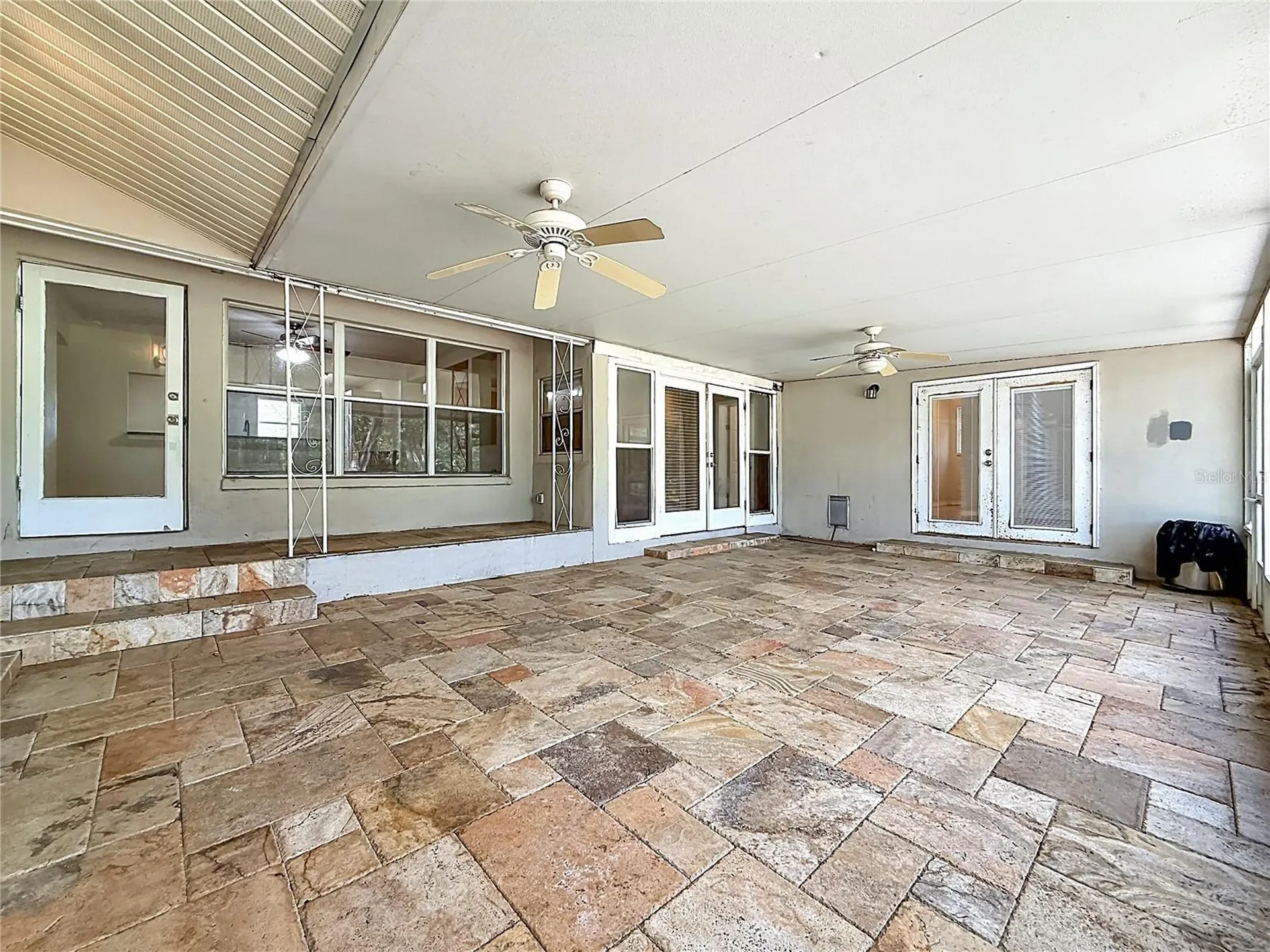 1003 W Outbound Place Tampa FL 33612