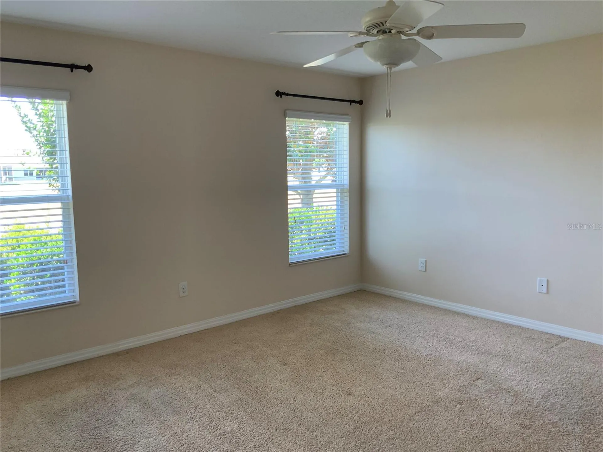 27215 Roanoke Drive Leesburg FL 34748