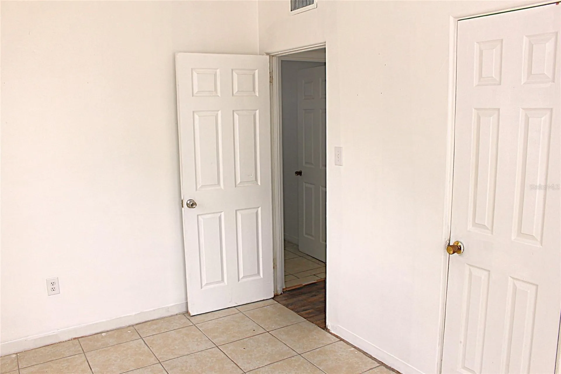 520 Hacienda Court Orlando FL 32809