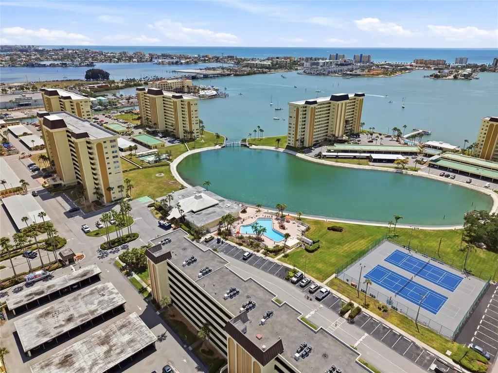 4780 Cove Circle St Petersburg FL 33708