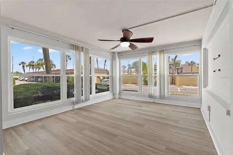 4780 Cove Circle St Petersburg FL 33708