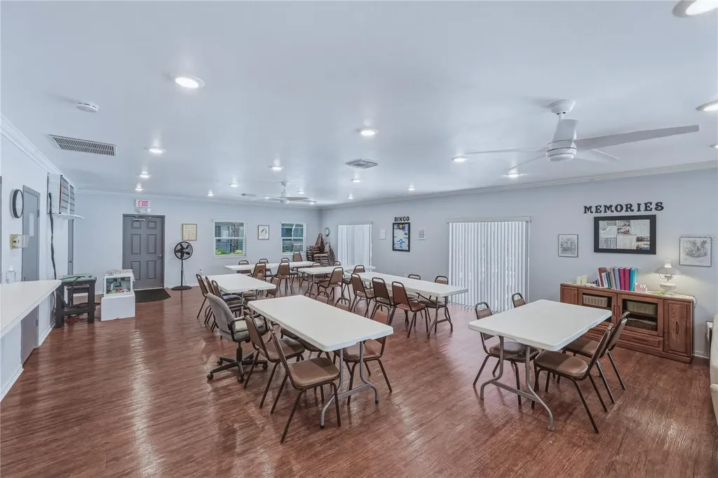 801 83rd Avenue N St Petersburg FL 33702