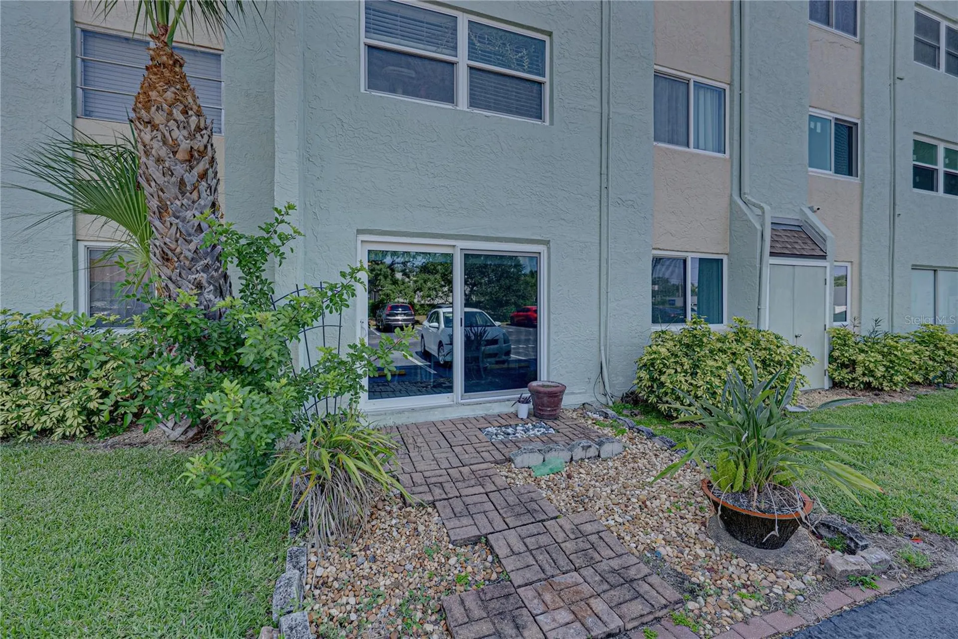 801 83rd Avenue N St Petersburg FL 33702