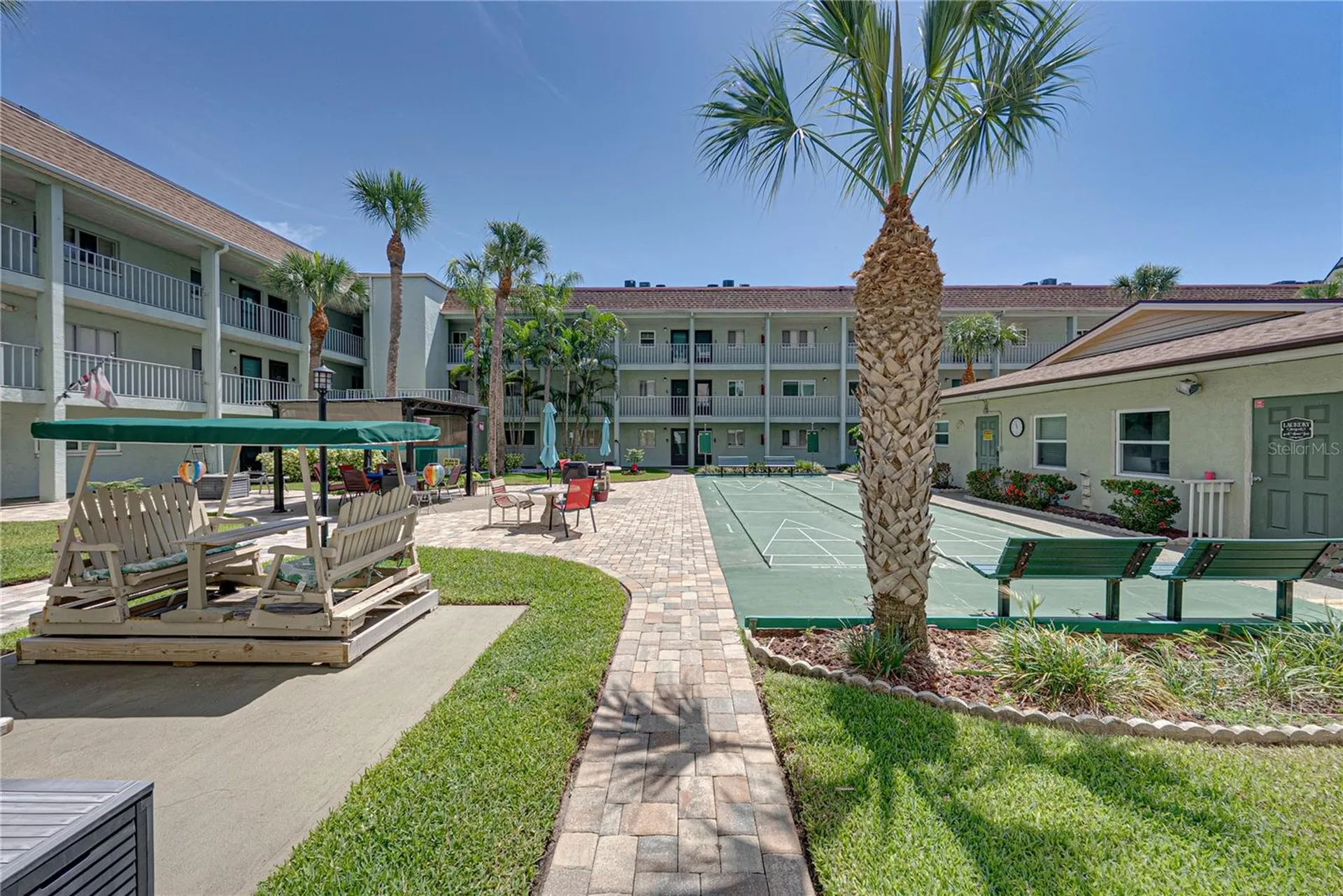 801 83rd Avenue N St Petersburg FL 33702