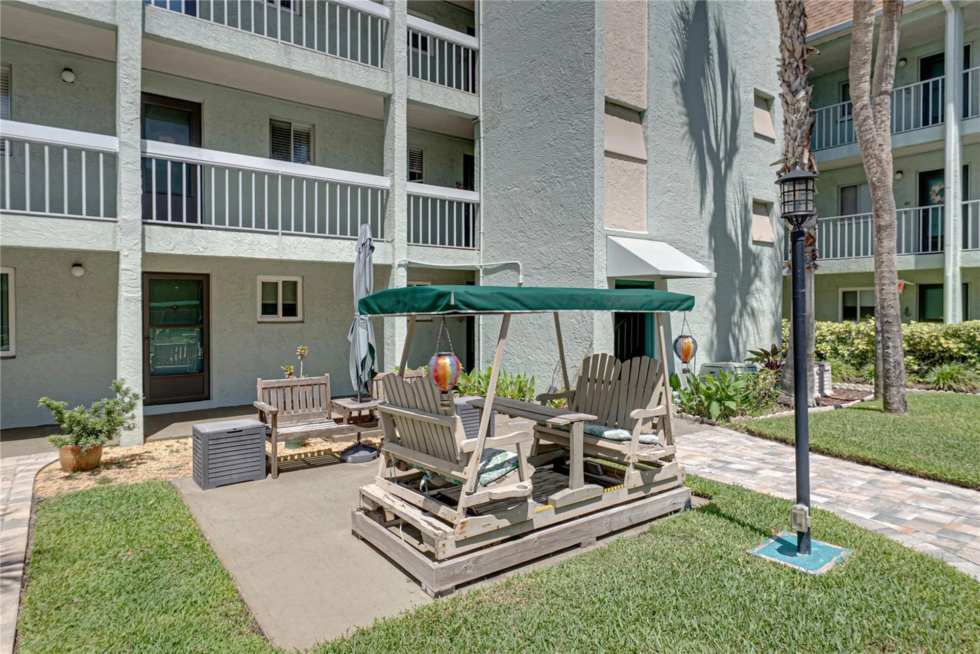 801 83rd Avenue N St Petersburg FL 33702
