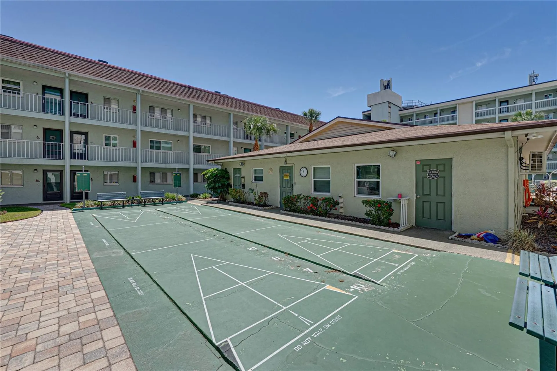 801 83rd Avenue N St Petersburg FL 33702