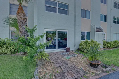 801 83rd Avenue N St Petersburg FL 33702