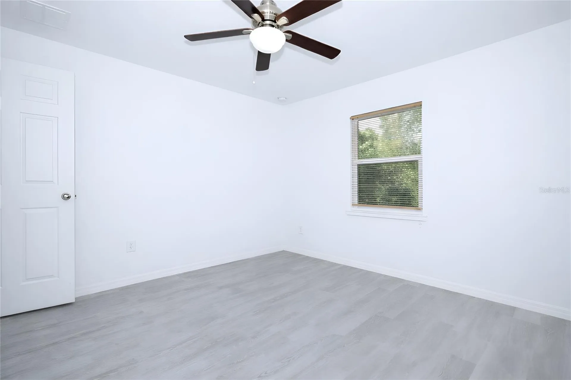 1068 Mayflower Avenue Deltona FL 32725
