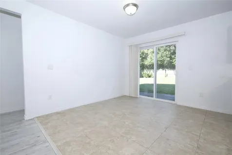 1068 Mayflower Avenue Deltona FL 32725