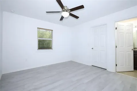 1068 Mayflower Avenue Deltona FL 32725