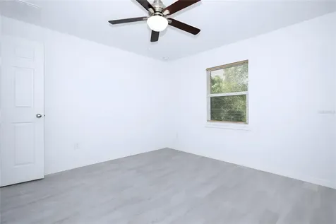 1068 Mayflower Avenue Deltona FL 32725