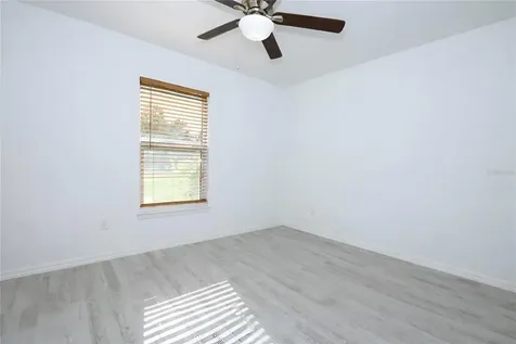 1068 Mayflower Avenue Deltona FL 32725
