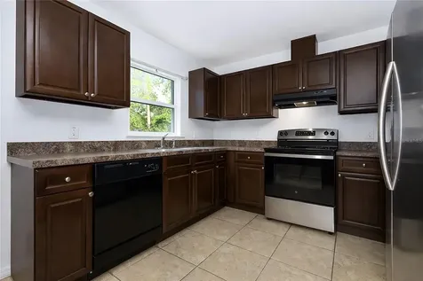 1068 Mayflower Avenue Deltona FL 32725