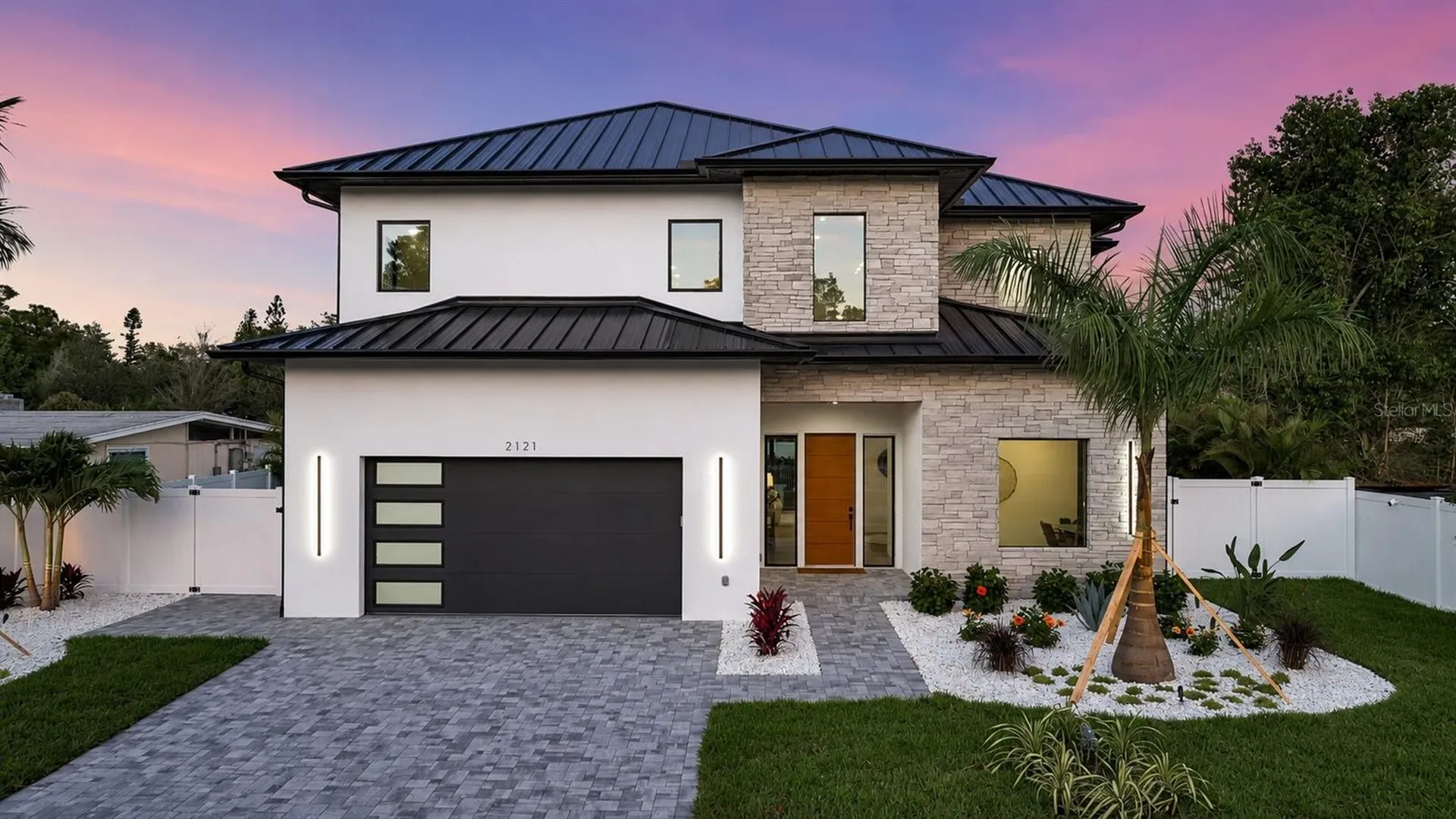 2121 Clematis Court Sarasota FL 34237