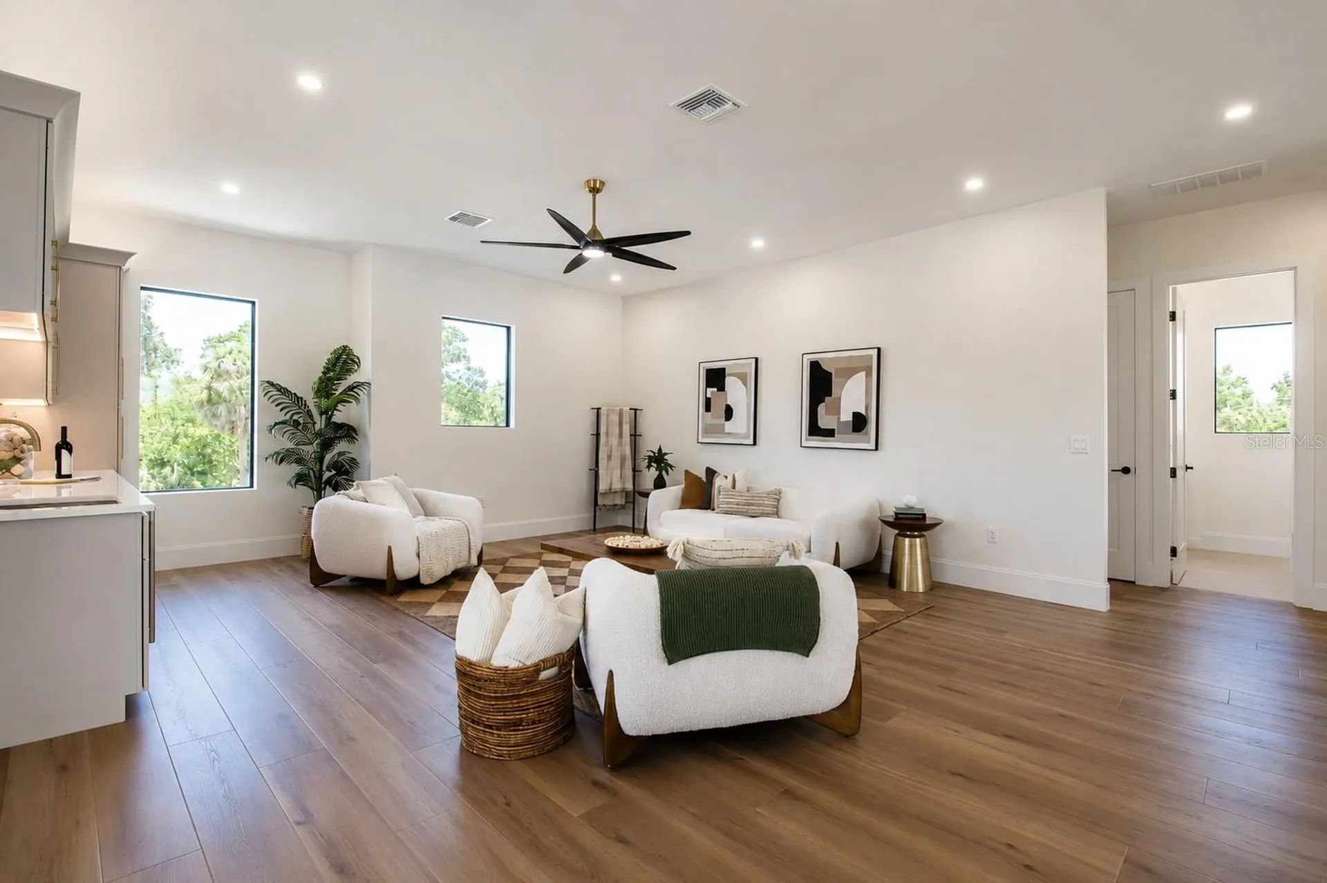 2121 Clematis Court Sarasota FL 34237