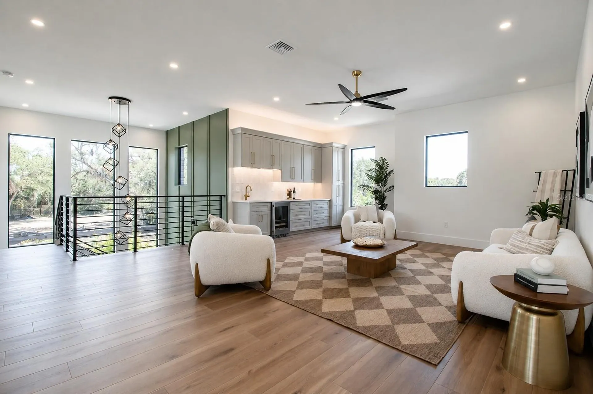 2121 Clematis Court Sarasota FL 34237