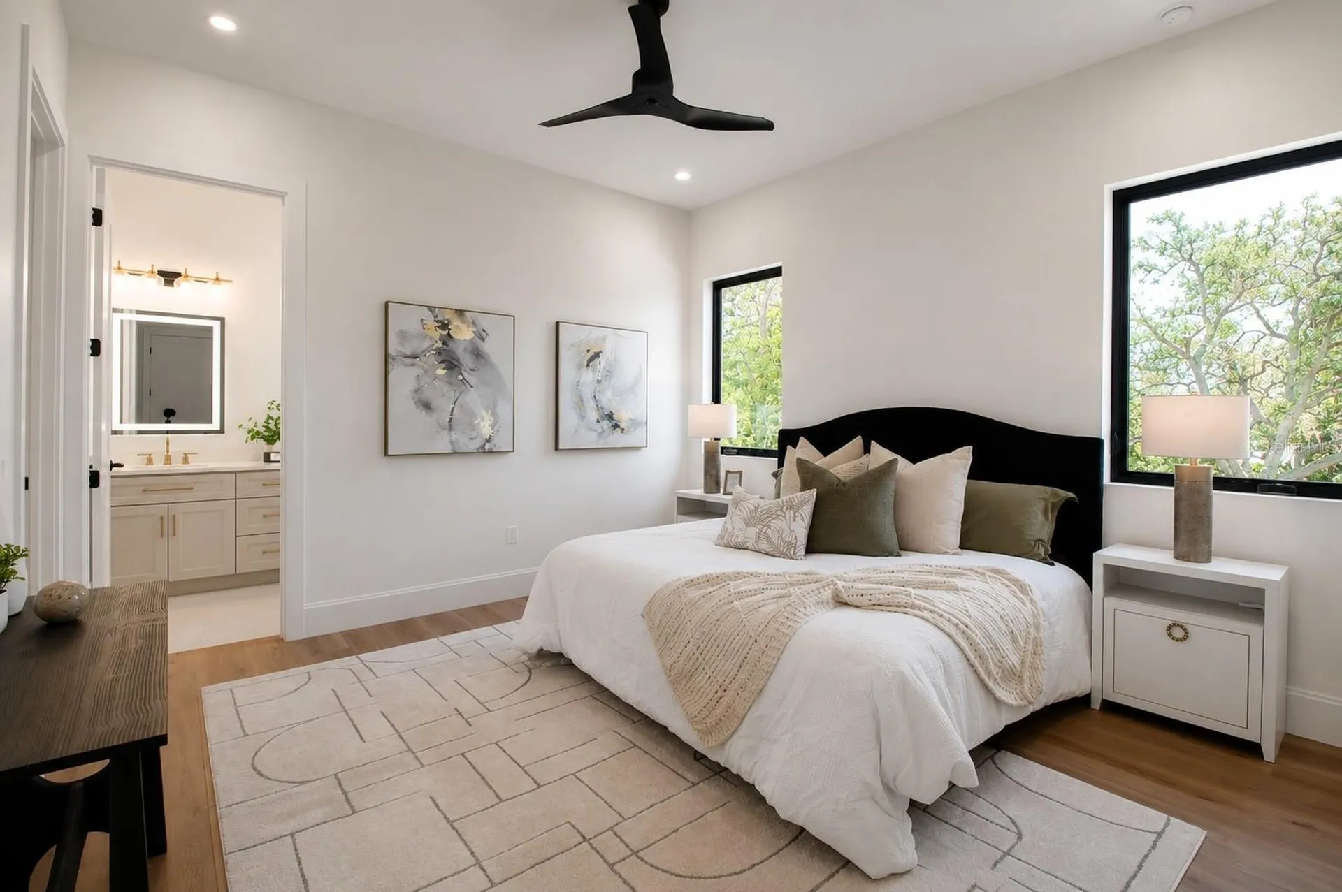 2121 Clematis Court Sarasota FL 34237