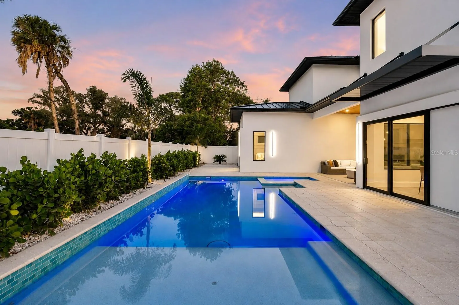 2121 Clematis Court Sarasota FL 34237