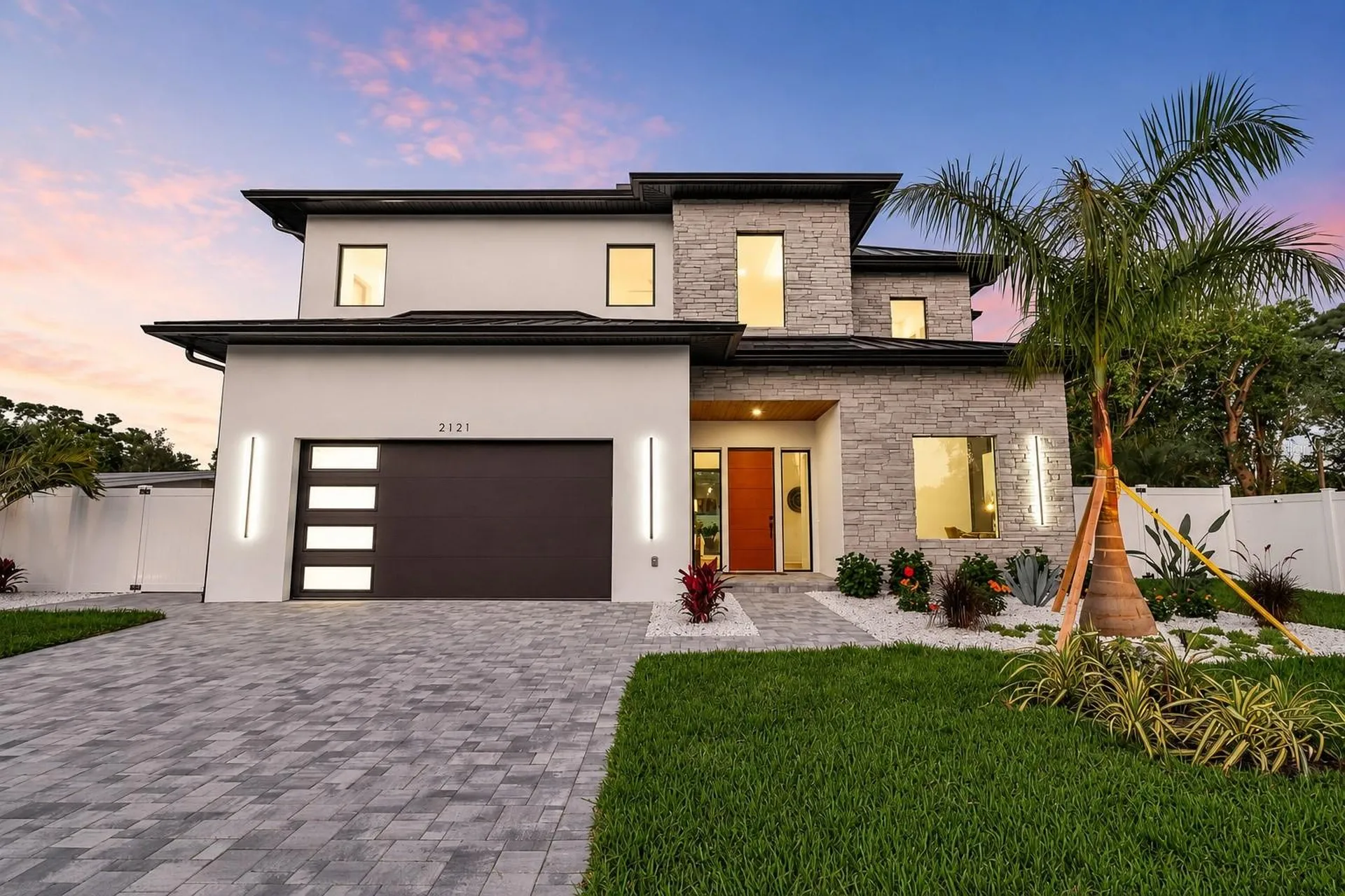 2121 Clematis Court Sarasota FL 34237
