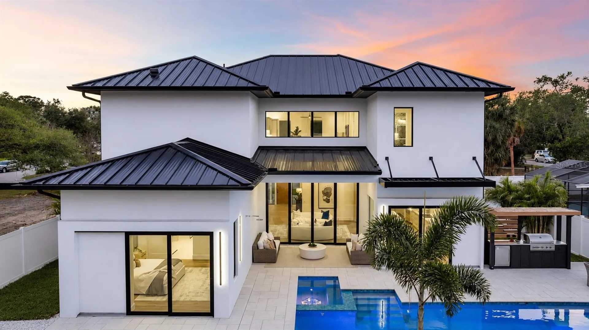 2121 Clematis Court Sarasota FL 34237