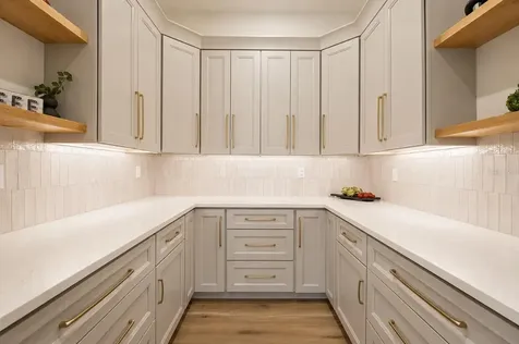 2121 Clematis Court Sarasota FL 34237