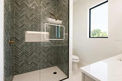 2121 Clematis Court Sarasota FL 34237