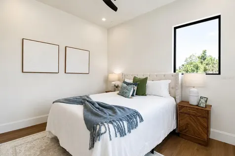 2121 Clematis Court Sarasota FL 34237