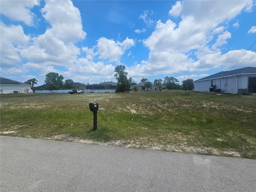 3607 NE 12th Court Cape Coral FL 33909