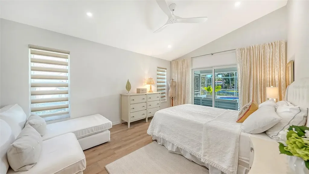 6988 Country Lakes Circle Sarasota FL 34243