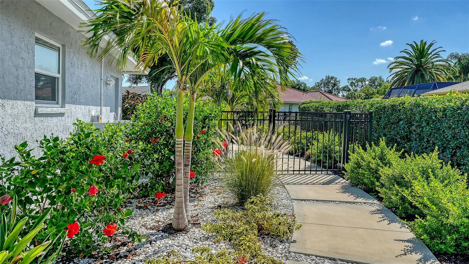 6988 Country Lakes Circle Sarasota FL 34243