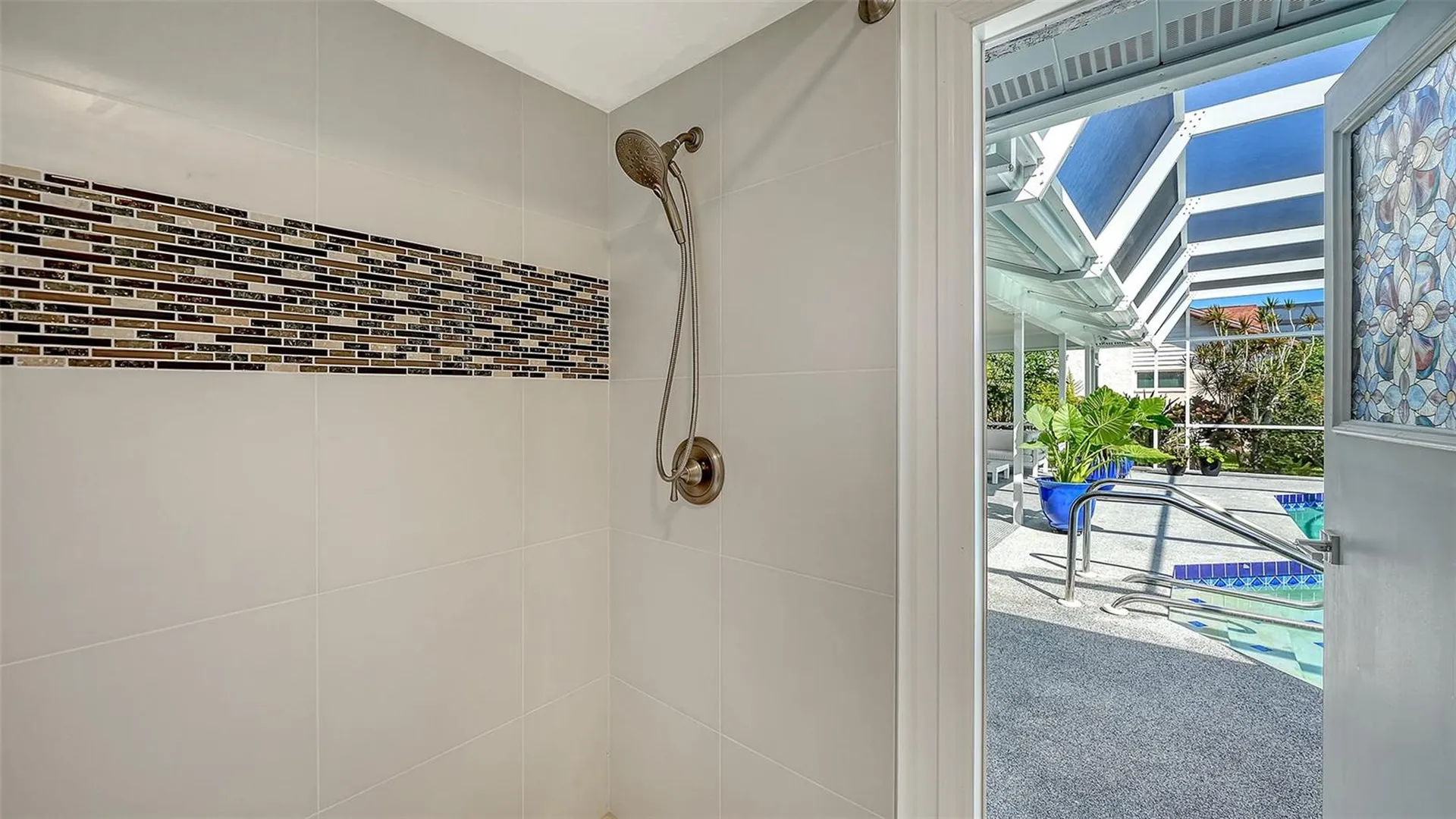 6988 Country Lakes Circle Sarasota FL 34243