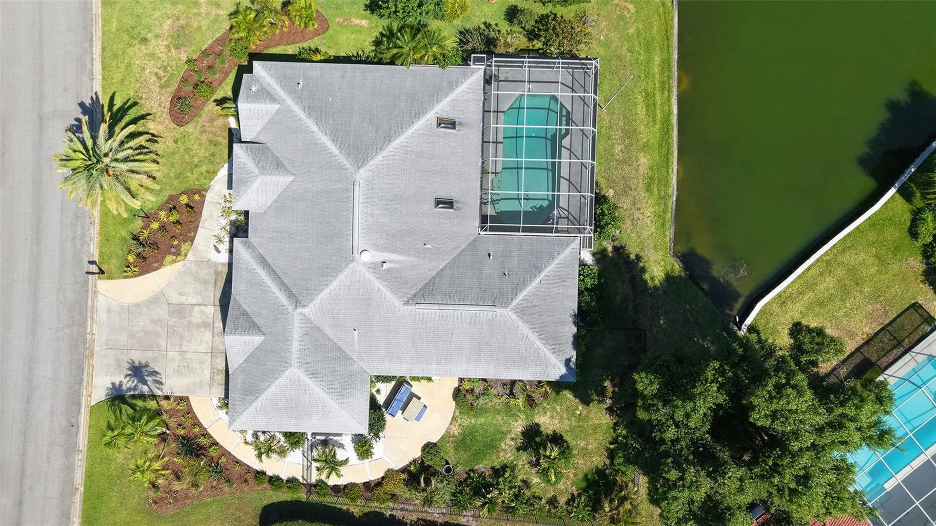 6988 Country Lakes Circle Sarasota FL 34243